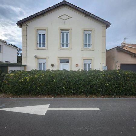 Le Peche Mignon - Appart 1 - Locationlatamarissiere Agde Extérieur photo